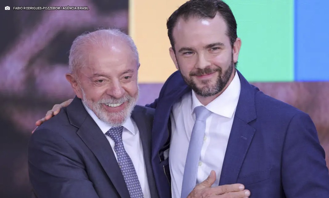 Lula anuncia perdão de dívidas e pacote de estímulo para MEIs Lula anuncia perdão de dívidas e pacote de estímulo para MEIs