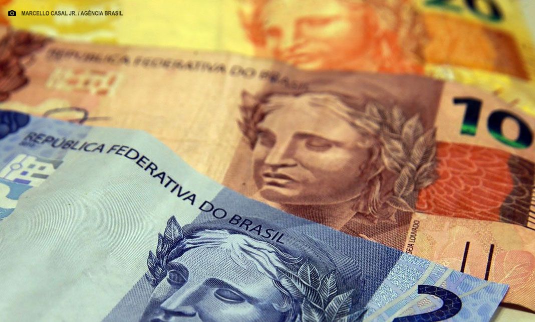 Lula quitou R$ 244 milhões em dívidas de estados e municípios em setembro Lula quitou R$ 244 milhões em dívidas de estados e municípios em setembro