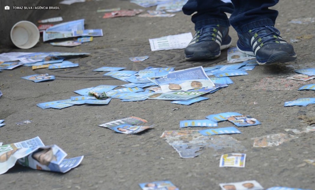 Se liga! boca de urna no dia da votação configura crime eleitoral Se liga! boca de urna no dia da votação configura crime eleitoral
