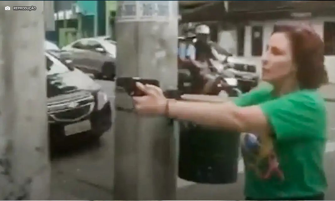 Magistrados da Itália adiam julgamento sobre extradição de Carla Zambelli Magistrados da Itália adiam julgamento sobre extradição de Carla Zambelli