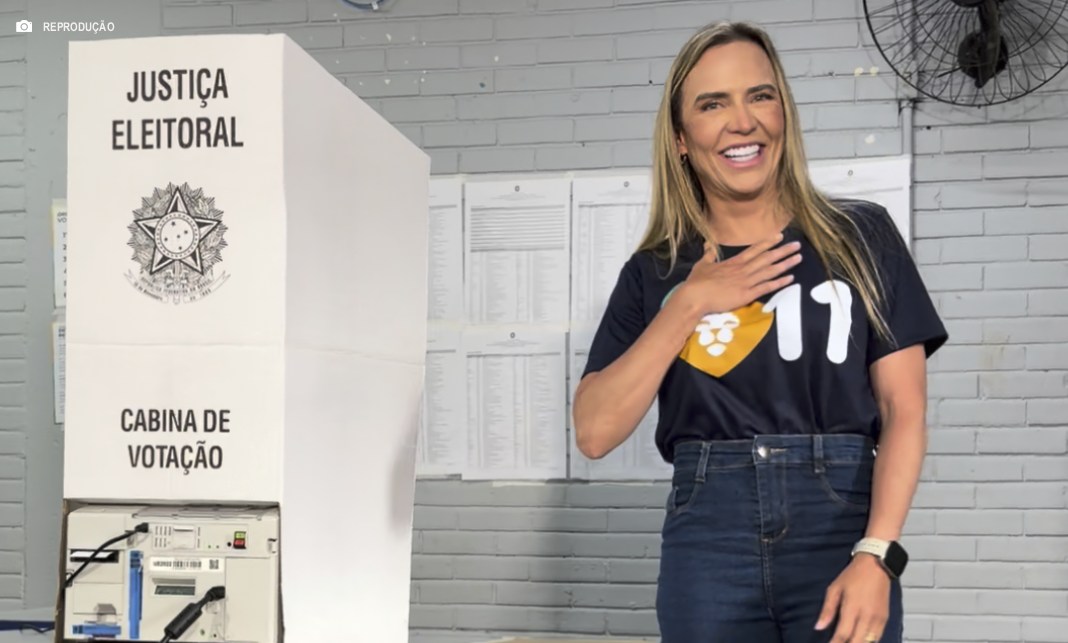 Celina Leão vota no Lago Norte e celebra unidade de campanha no DF Celina Leão vota no Lago Norte e celebra unidade de campanha no DF