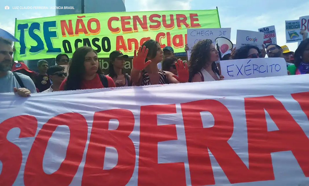Caso Ana Clara: Ativistas protestam no TSE contra decisão de André Mendonça sobre propaganda eleitoral Caso Ana Clara: Ativistas protestam no TSE contra decisão de André Mendonça sobre propaganda eleitoral