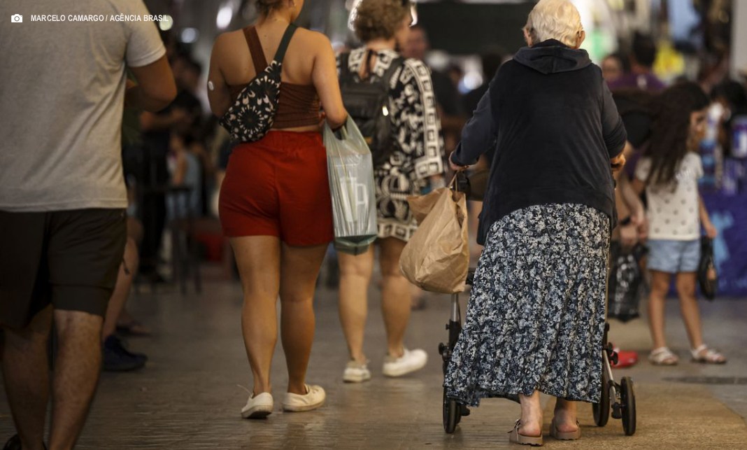 Corte amplo de gastos públicos pode atingir área social, avaliam economistas Corte amplo de gastos públicos pode atingir área social, avaliam economistas