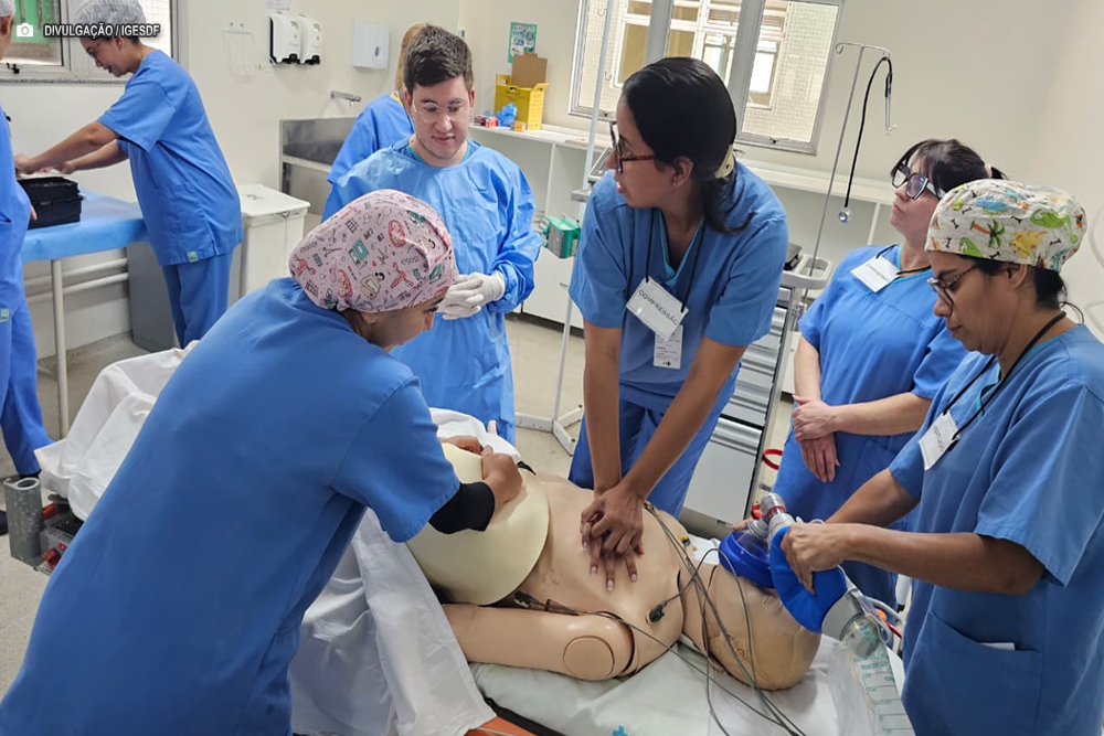Equipes do hospital de Santa Maria recebem treinamento para agir em casos de emergências obstétricas Equipes do hospital de Santa Maria recebem treinamento para agir em casos de emergências obstétricas