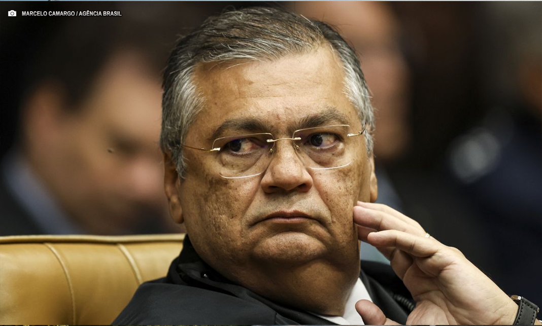 Segura Meta: Flávio Dino determina que Polícia Federal investigue interferência estrangeira nas eleições Segura Meta: Flávio Dino determina que Polícia Federal investigue interferência estrangeira nas eleições