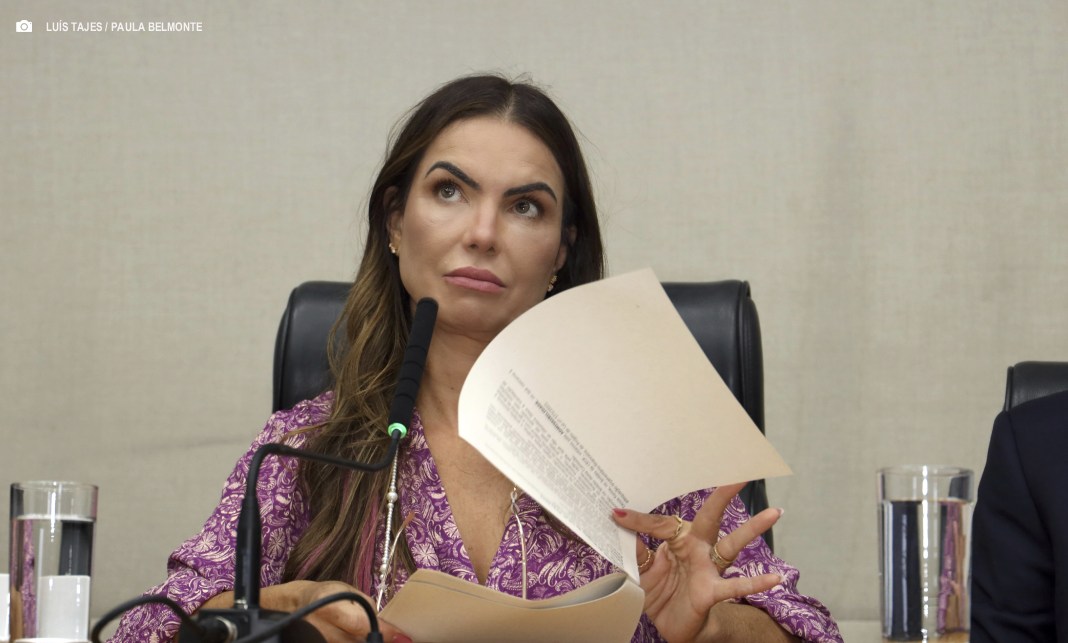 Paula Belmonte cobra explicações sobre denúncias de irregularidades para melhorar resultados escolares no DF Paula Belmonte cobra explicações sobre denúncias de irregularidades para melhorar resultados escolares no DF