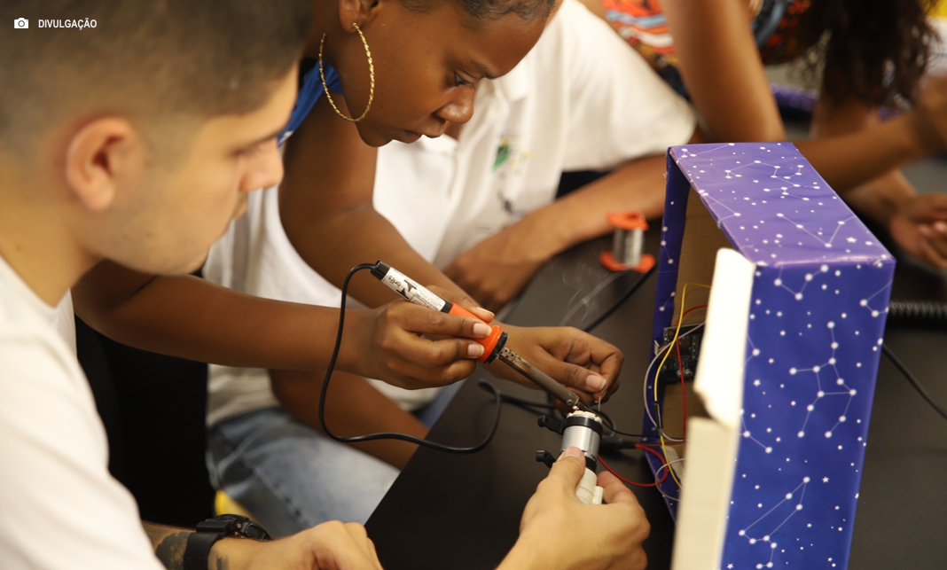 Laboratório Criativo abre cursos gratuitos de robótica e fabricação digital no Gama Laboratório Criativo abre cursos gratuitos de robótica e fabricação digital no Gama