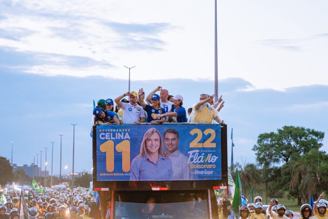 Celina Leão lidera motocarreata em Brasília e convoca militância para reta final Celina Leão lidera motocarreata em Brasília e convoca militância para reta final