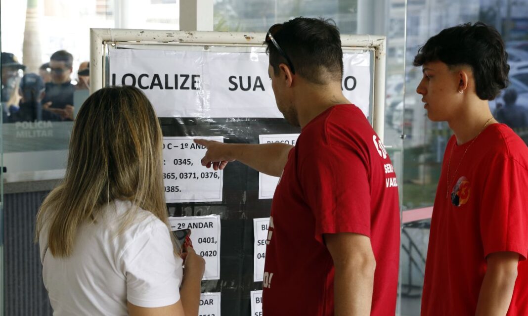TSE altera 444 seções e 130 mil eleitores votarão em novos locais no segundo turno TSE altera 444 seções e 130 mil eleitores votarão em novos locais no segundo turno